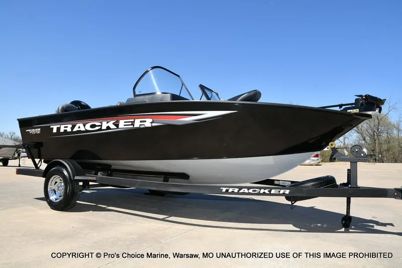 Slide: The Image of Tracker Pro Guide V-175 Combo 2026 - 88