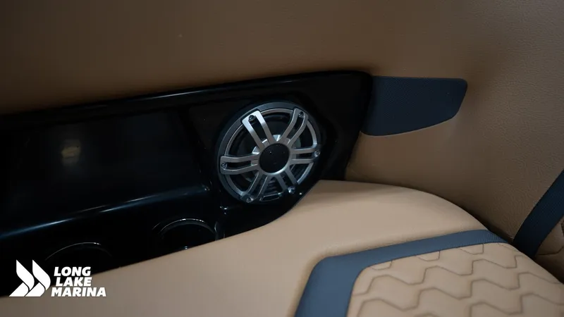 Slide: The Image of Yamaha 255XD 2025 - 19