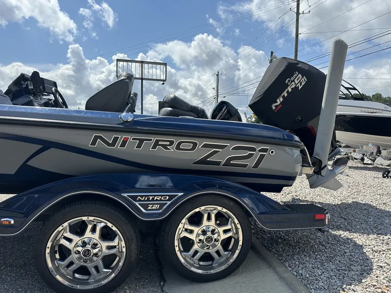 Slide: The Image of Nitro Z-21 Z21 LOADED 2021 - 7