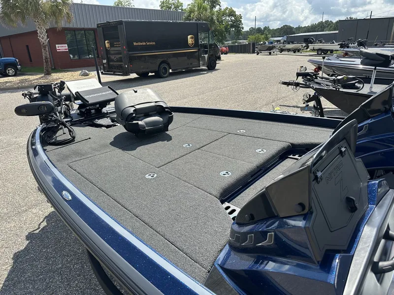 Slide: The Image of Nitro Z-21 Z21 LOADED 2021 - 9