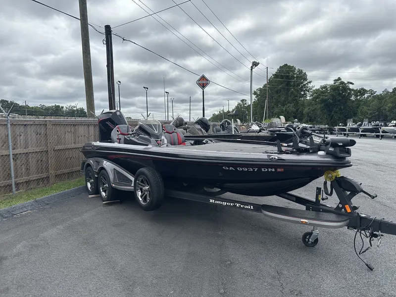 Slide: The Image of Ranger Z Comanche Series Z520R 2022 - 2