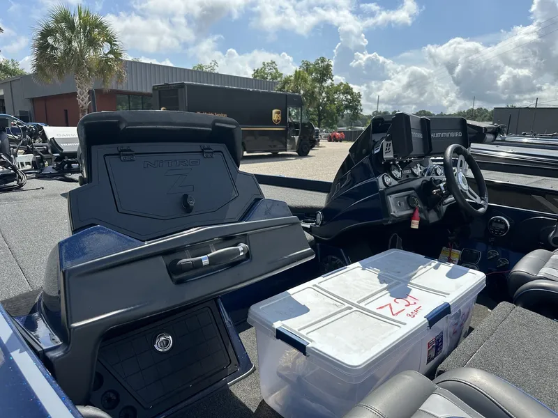 Slide: The Image of Nitro Z-21 Z21 LOADED 2021 - 10