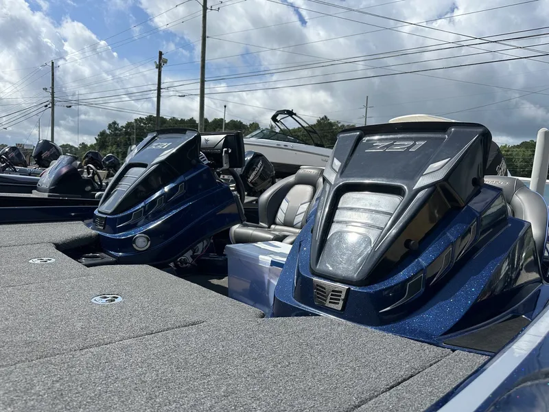 Slide: The Image of Nitro Z-21 Z21 LOADED 2021 - 4