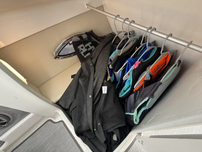 Slide: The Image of Chaparral 246 SSi Surf 2019 - 12