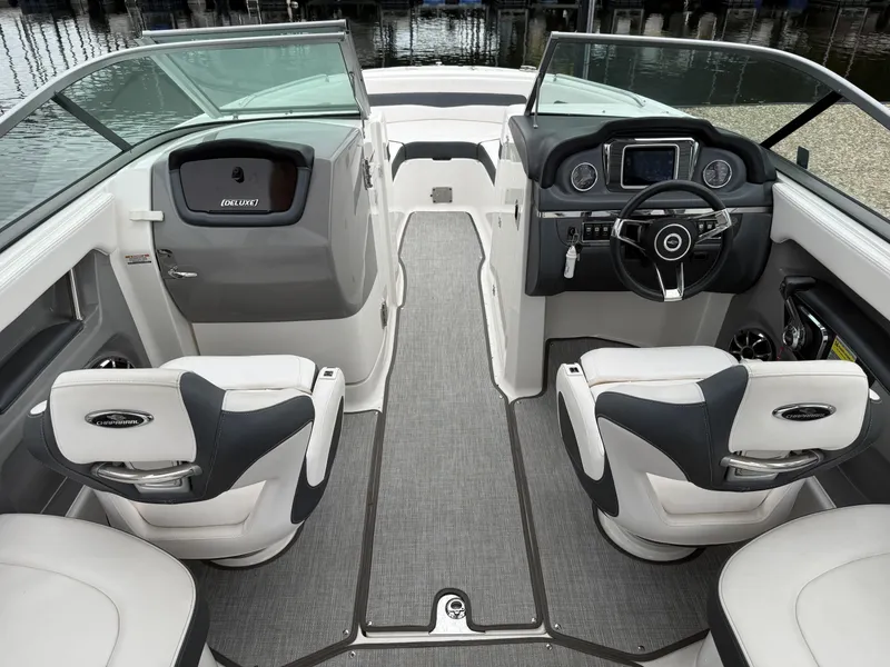 Slide: The Image of Chaparral 246 SSi Surf 2019 - 20