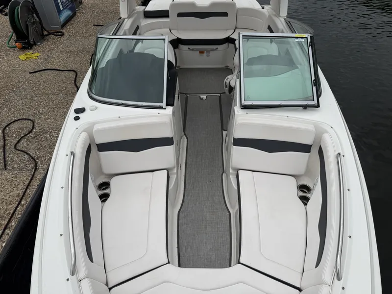 Slide: The Image of Chaparral 246 SSi Surf 2019 - 27