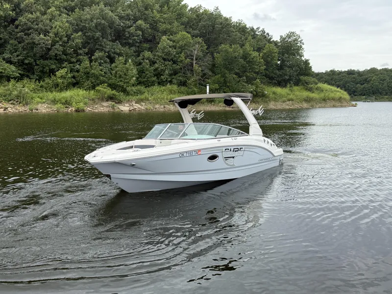 Slide: The Image of Chaparral 246 SSi Surf 2019 - 3