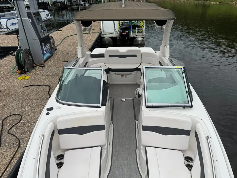 Slide: The Image of Chaparral 246 SSi Surf 2019 - 53