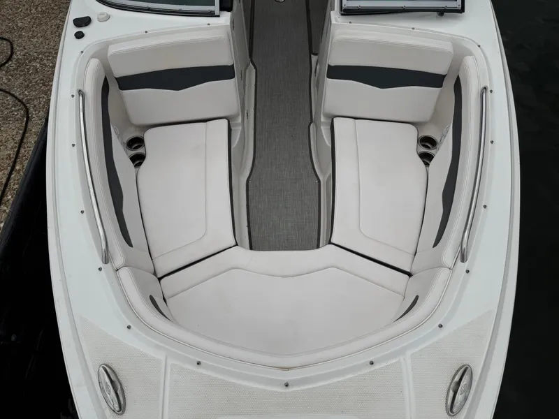 Slide: The Image of Chaparral 246 SSi Surf 2019 - 55