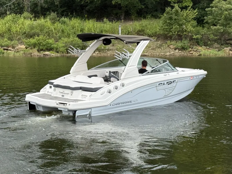 Slide: The Image of Chaparral 246 SSi Surf 2019 - 6