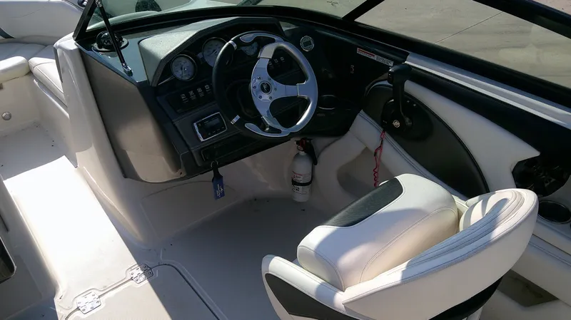 Slide: The Image of Monterey 204FS 2013 - 11