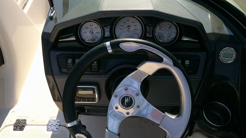 Slide: The Image of Monterey 204FS 2013 - 12