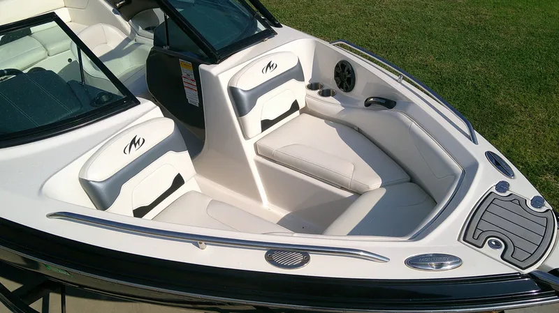 Slide: The Image of Monterey 204FS 2013 - 4