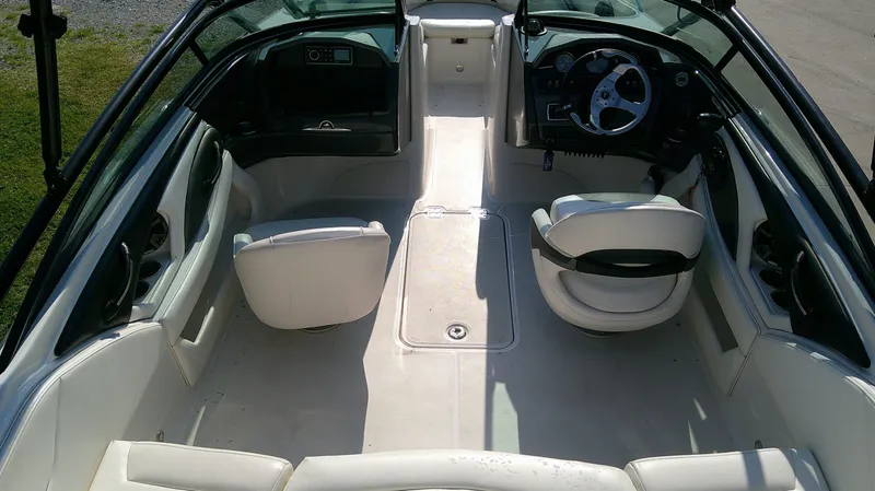 Slide: The Image of Monterey 204FS 2013 - 8