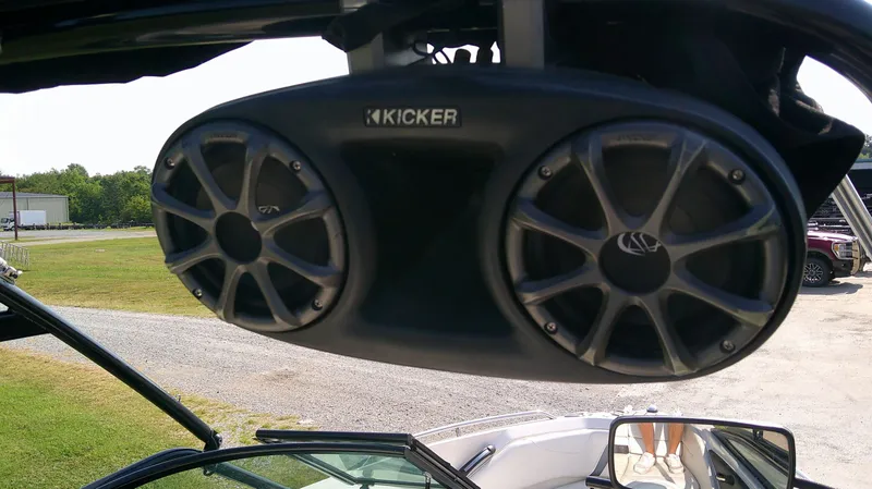 Slide: The Image of Monterey 204FS 2013 - 9