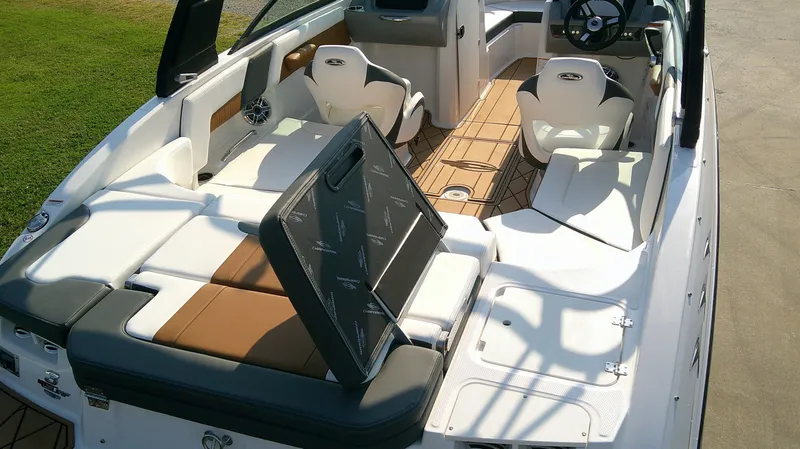 Slide: The Image of Chaparral GTS 3 2026 - 8