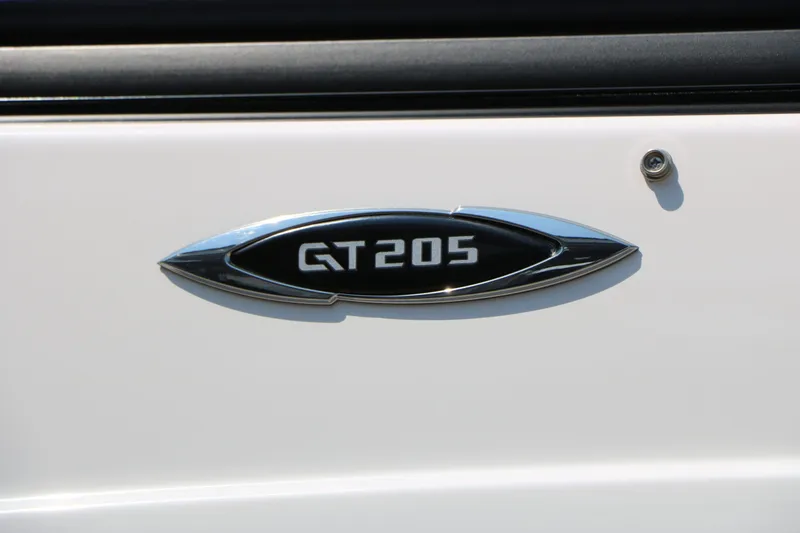 Slide: The Image of Glastron 205 GTS 2015 - 14