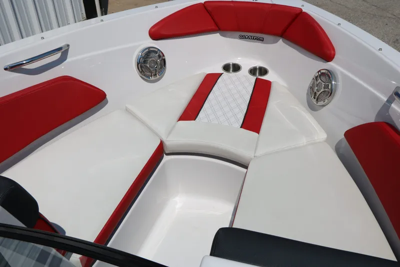 Slide: The Image of Glastron 205 GTS 2015 - 23