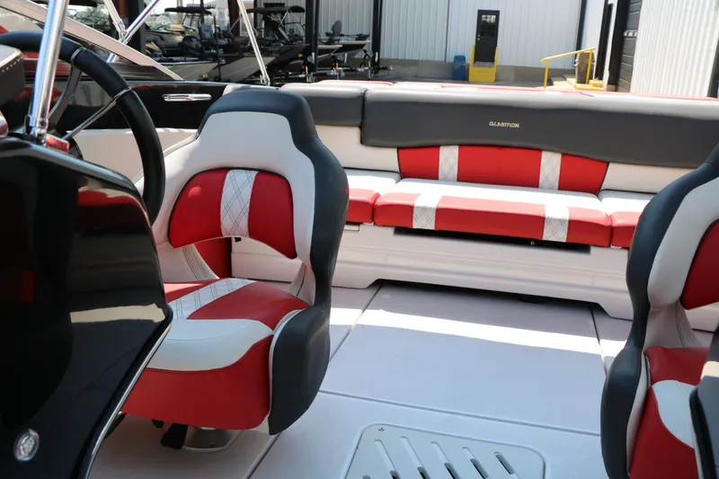 Slide: The Image of Glastron 205 GTS 2015 - 27