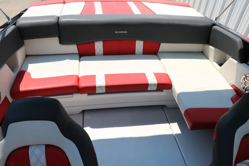 Slide: The Image of Glastron 205 GTS 2015 - 31
