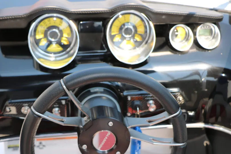 Slide: The Image of Glastron 205 GTS 2015 - 36