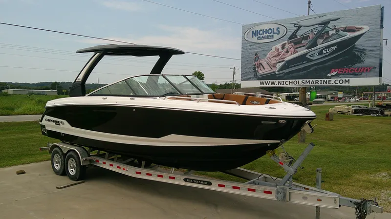 Slide: The Image of Chaparral 30 Surf 2026 - 3