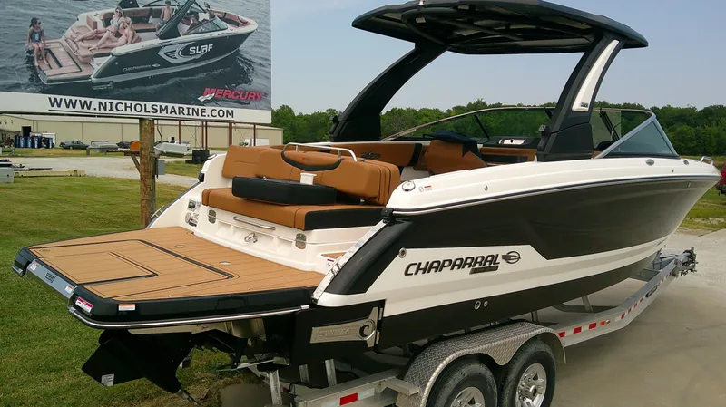Slide: The Image of Chaparral 30 Surf 2026 - 5