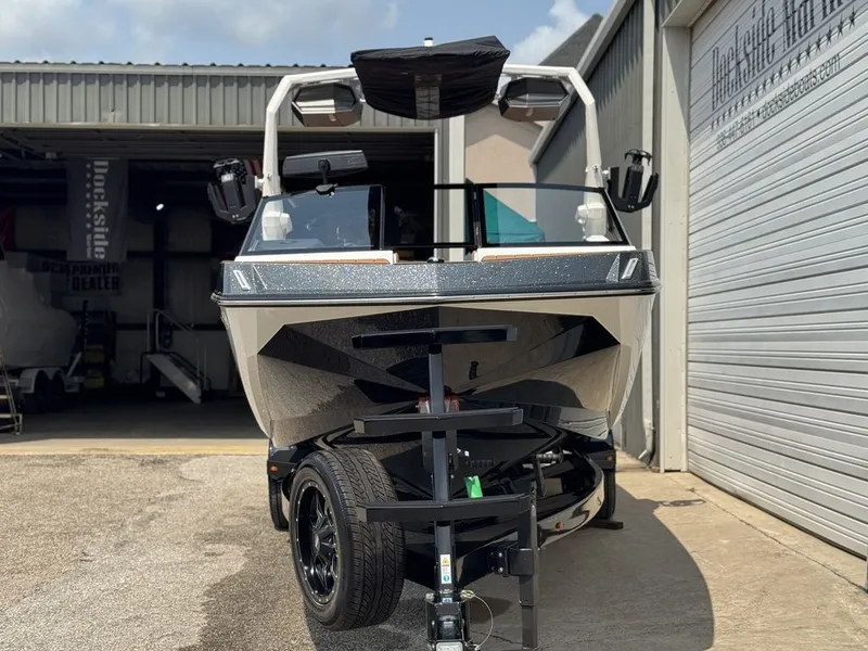 Slide: The Image of Nautique Super Air Nautique GS24 2025 - 17