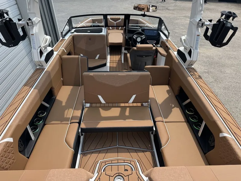 Slide: The Image of Nautique Super Air Nautique GS24 2025 - 3