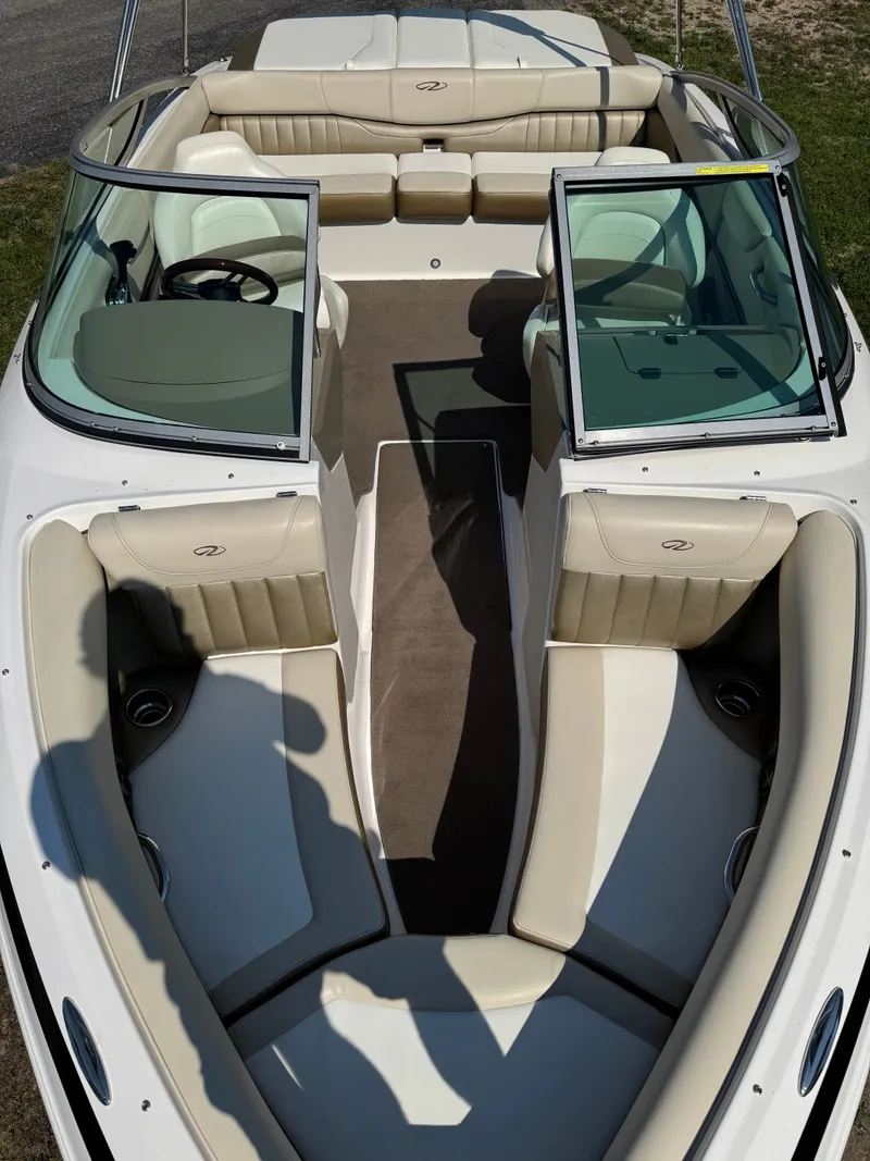 Slide: The Image of Regal 2100 BR 2011 - 14