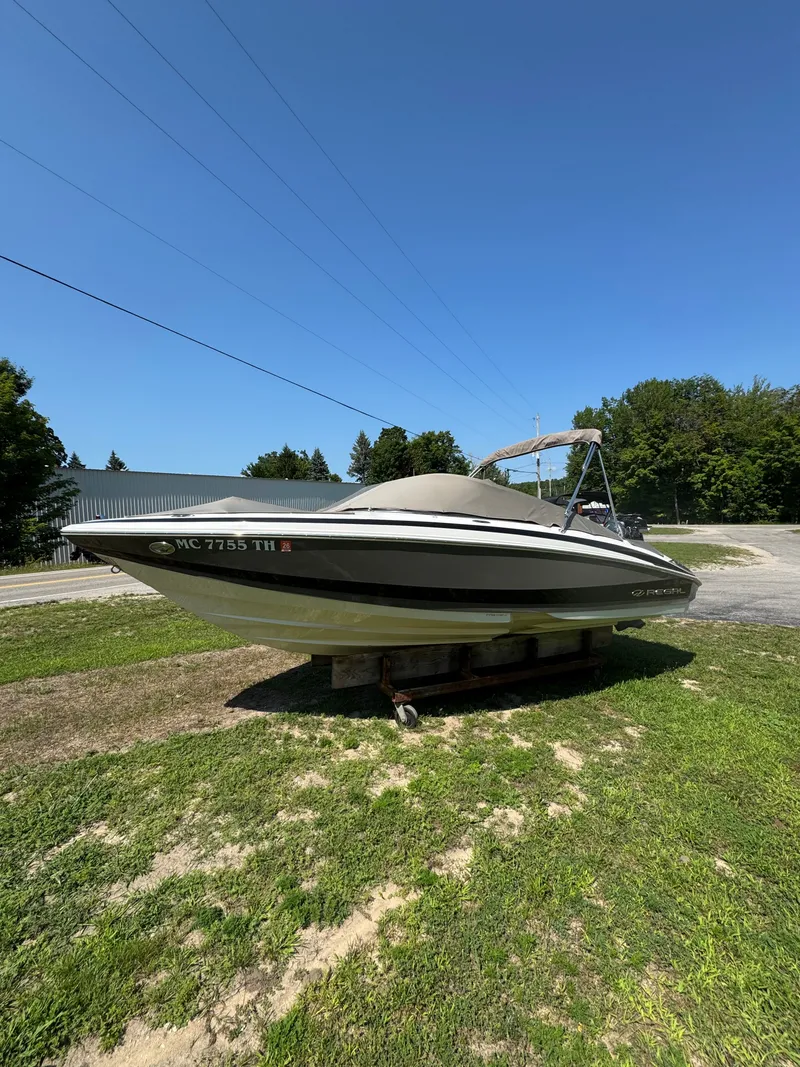 Slide: The Image of Regal 2100 BR 2011 - 3