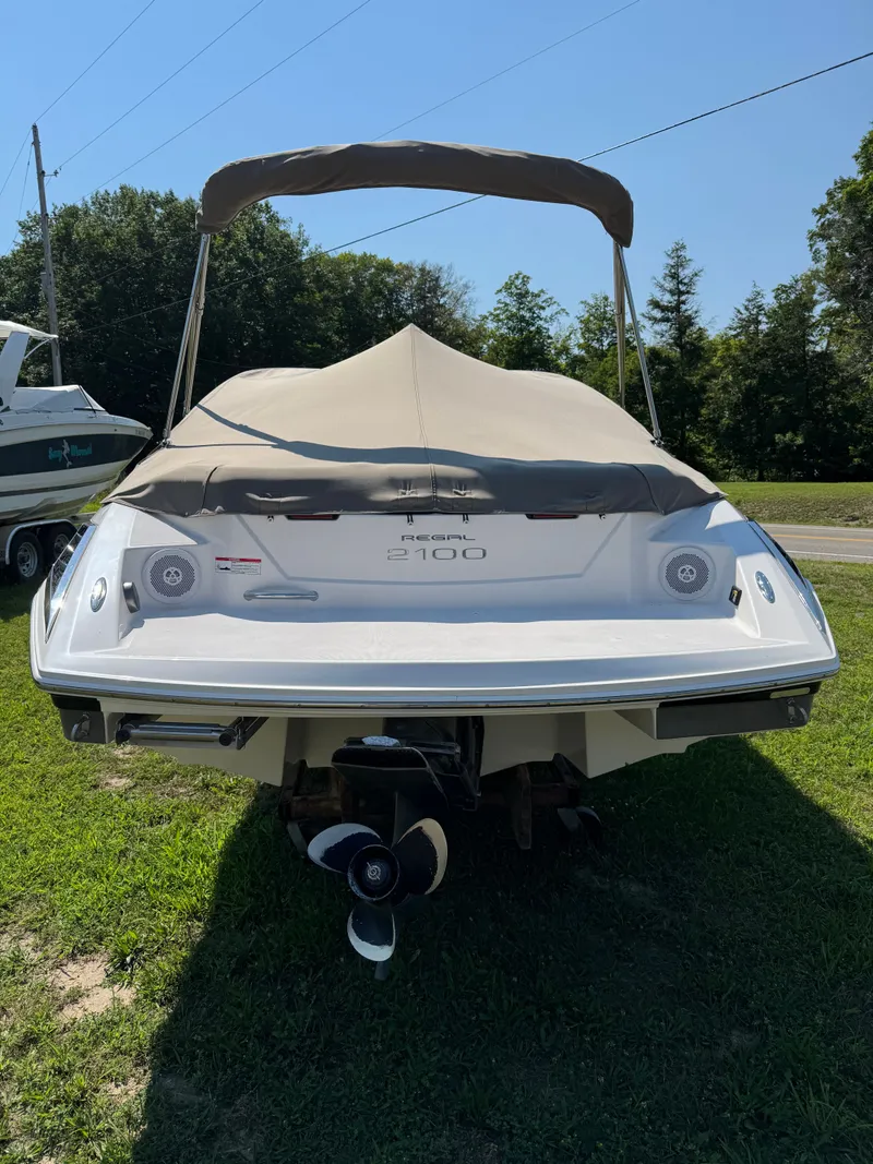 Slide: The Image of Regal 2100 BR 2011 - 4