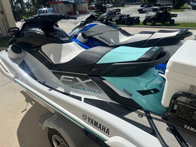 Slide: The Image of Yamaha FX® HO with Audio System 2023 - 16