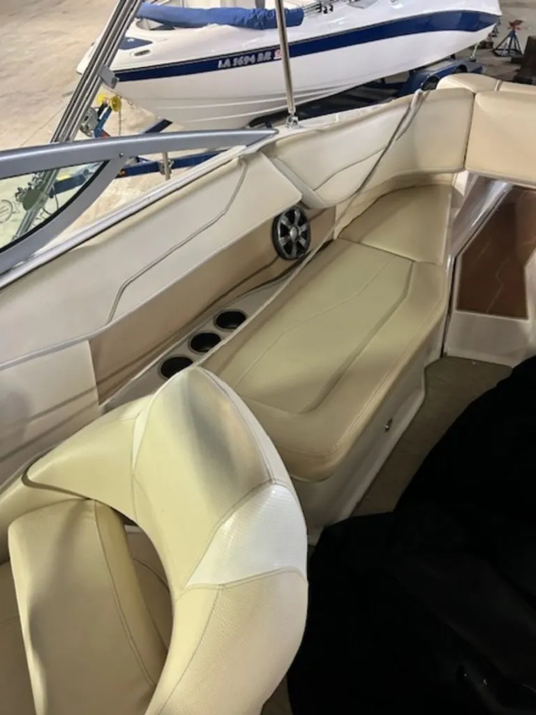 Slide: The Image of Regal 22 FasDeck 2018 - 11