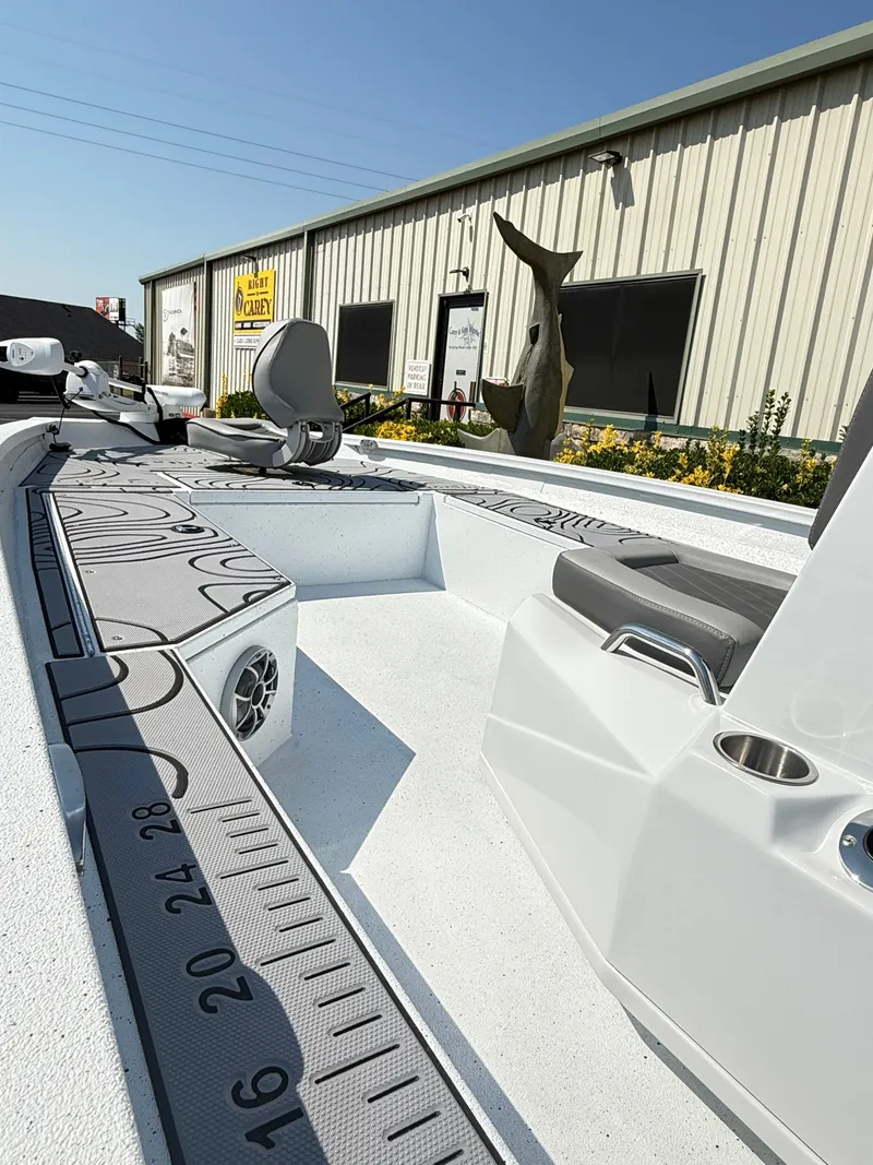 Slide: The Image of Xpress H-22 Bay 2026 - 14