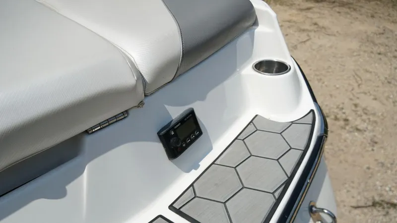 Slide: The Image of MasterCraft NXT20 2017 - 16