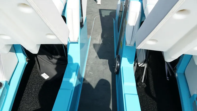 Slide: The Image of MasterCraft X23 2017 - 24