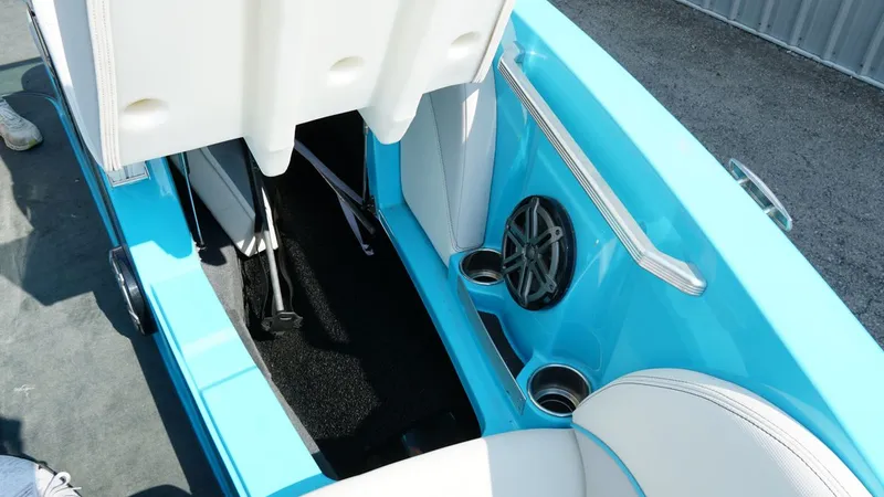 Slide: The Image of MasterCraft X23 2017 - 25