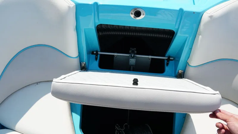 Slide: The Image of MasterCraft X23 2017 - 28