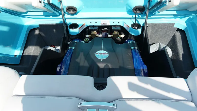 Slide: The Image of MasterCraft X23 2017 - 30