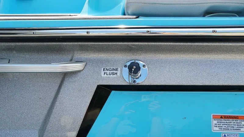 Slide: The Image of MasterCraft X23 2017 - 34