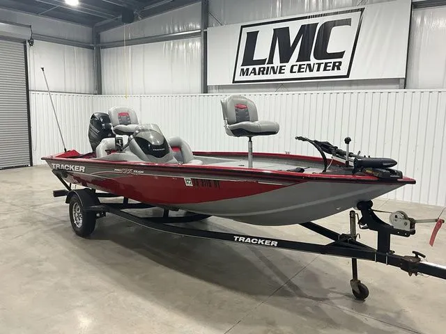 Slide: The Image of Tracker Pro Team 175 2017 - 4