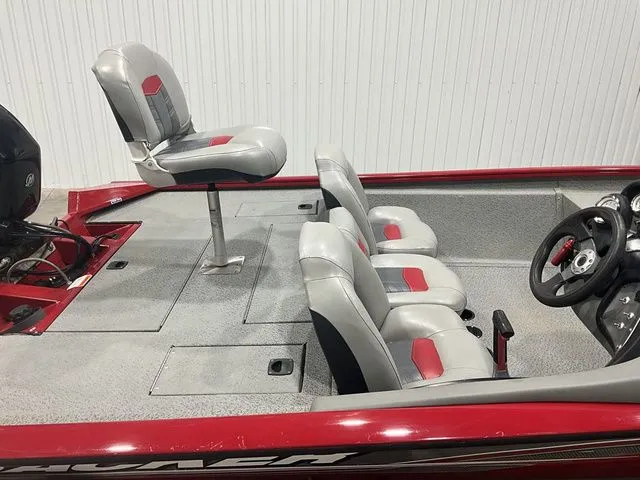 Slide: The Image of Tracker Pro Team 175 2017 - 5