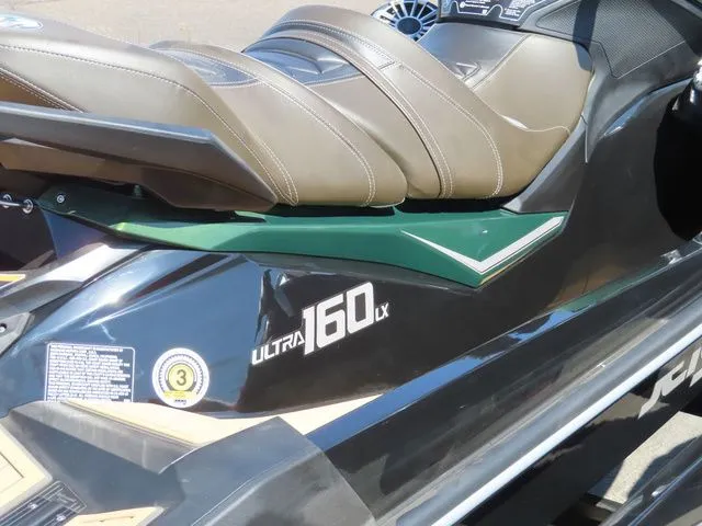 Slide: The Image of Kawasaki ULTRA 160LX 2025 - 9