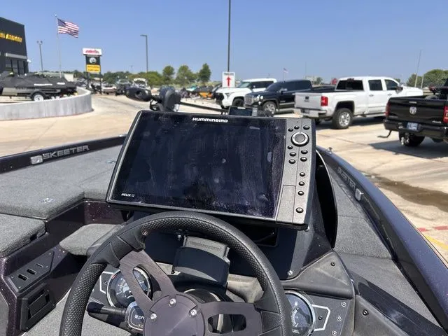 Slide: The Image of Skeeter ZX225 2020 - 5