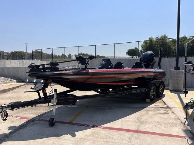 Slide: The Image of Skeeter ZX225 2020 - 8