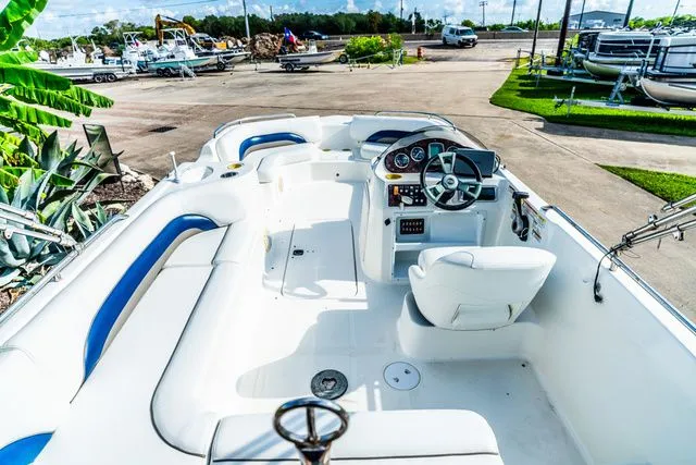 Slide: The Image of Hurricane SS201 2013 - 6