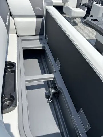 Slide: The Image of Bennington 22 SSB / YAMAHA VF150 2026 - 10