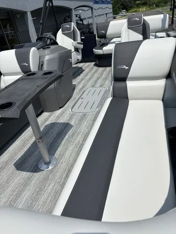 Slide: The Image of Bennington 22 SSB / YAMAHA VF150 2026 - 11