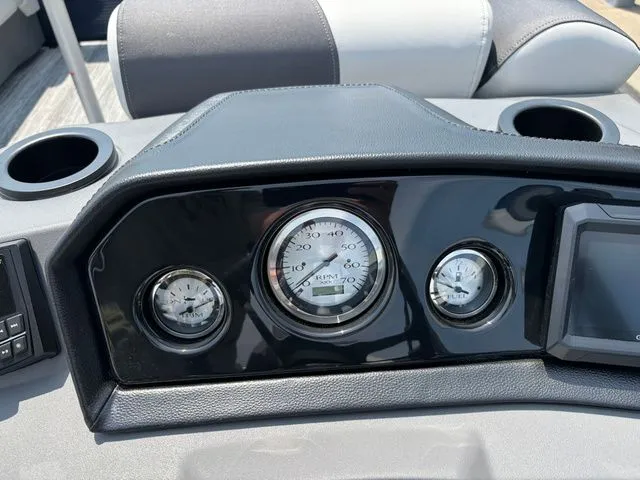 Slide: The Image of Bennington 22 SSB / YAMAHA VF150 2026 - 19